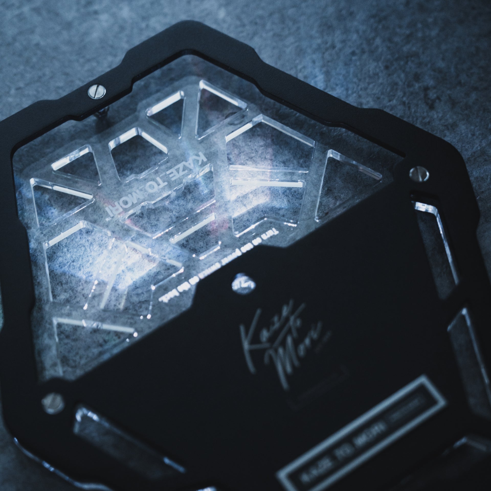 GLOW_TABLE