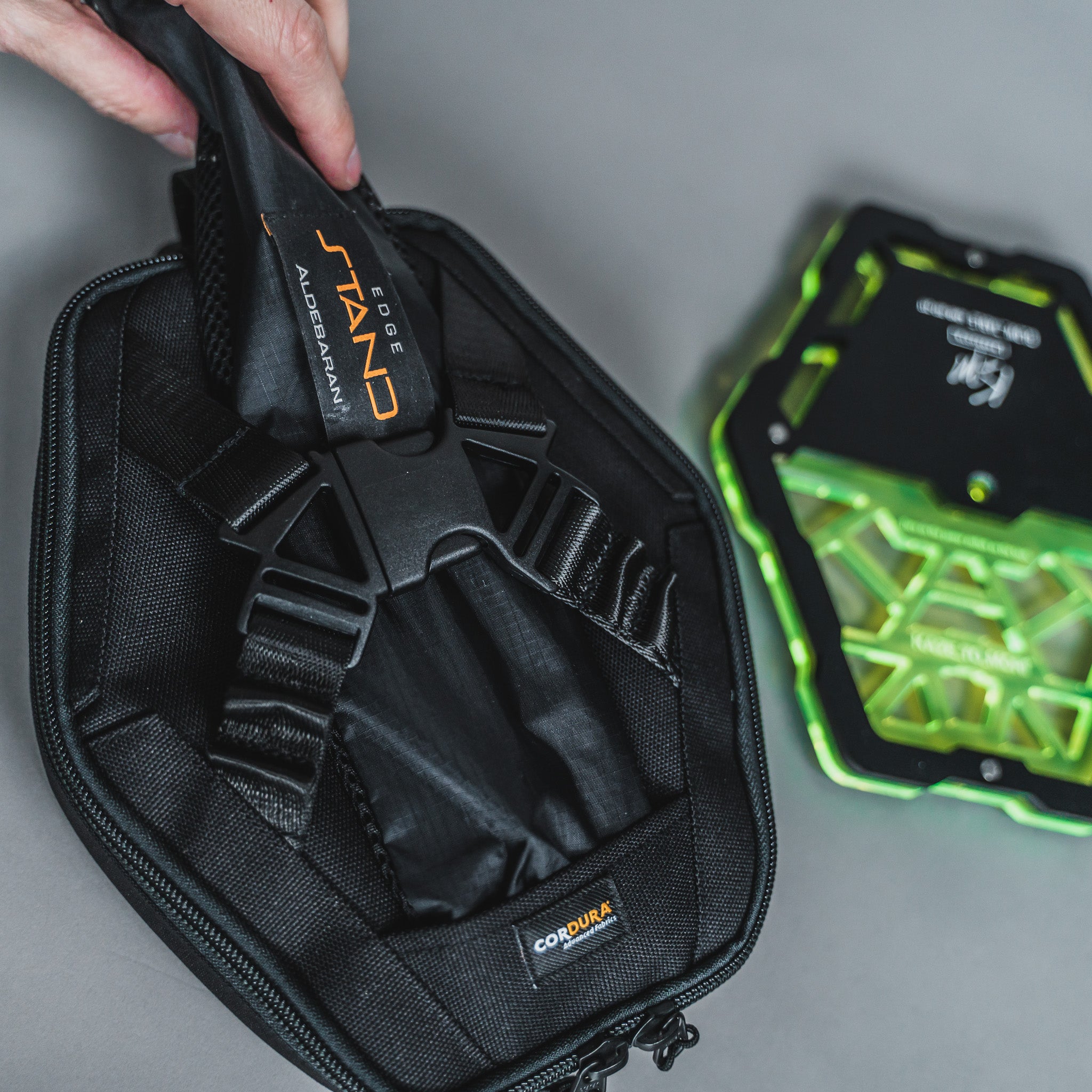 GLOW_TABLE_CASE