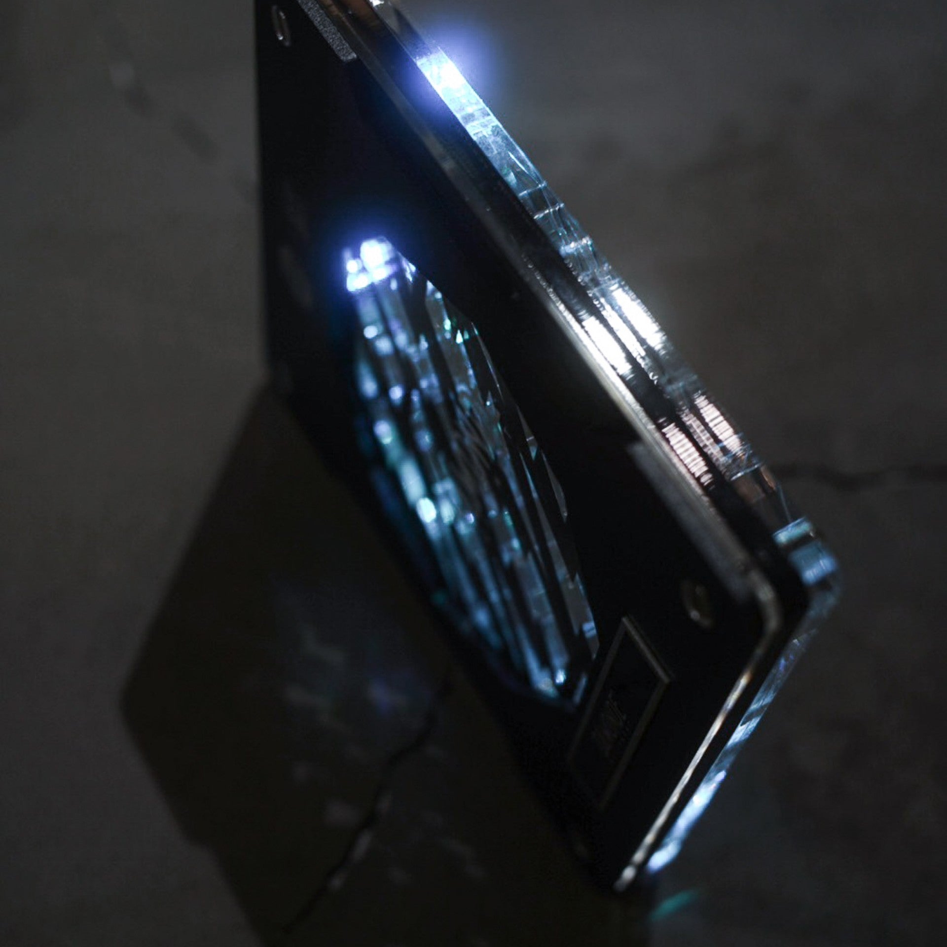 [予約] GLOW_PLATE (DAMONDE EDITION)
