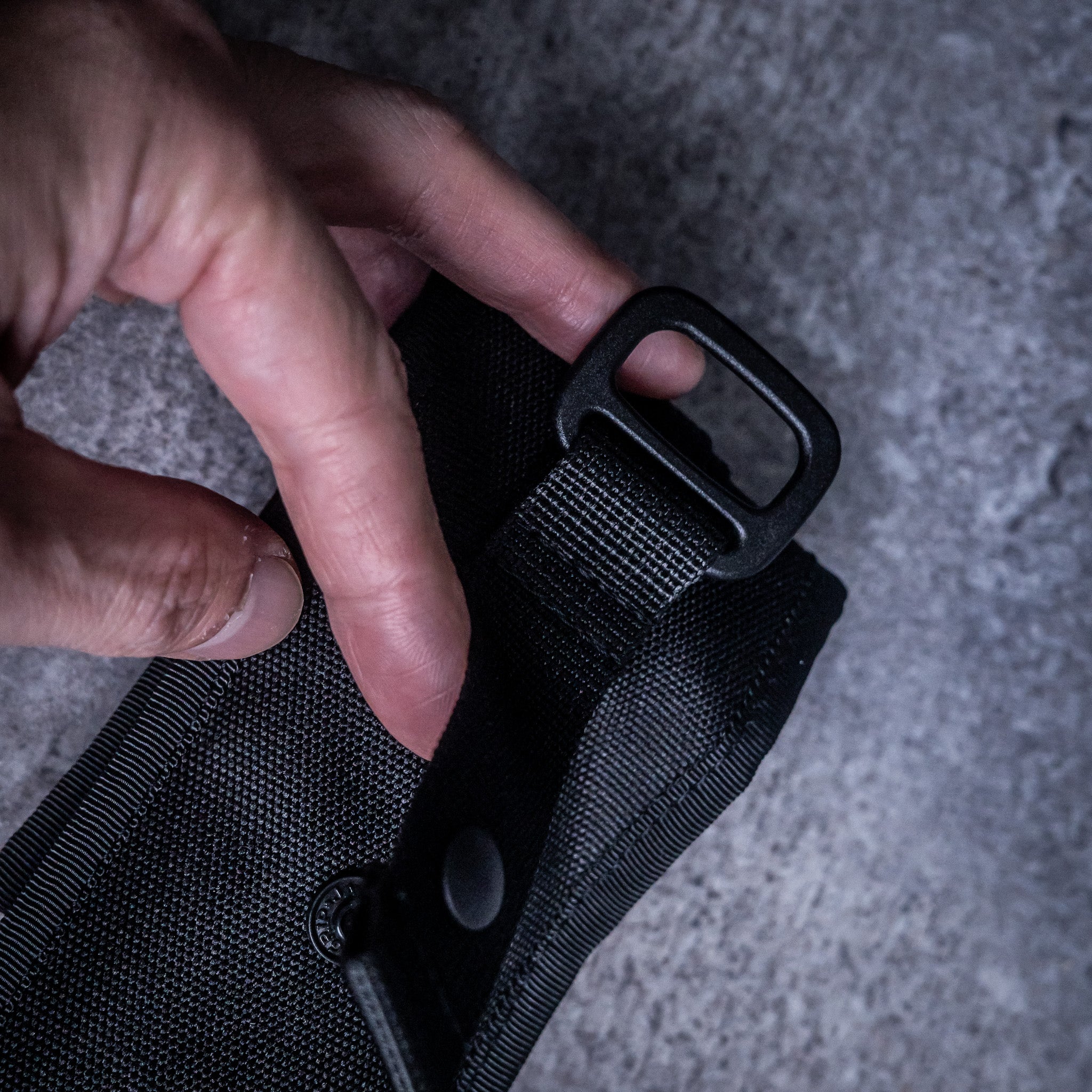 MILLWA EDGESTAND CASE BAG