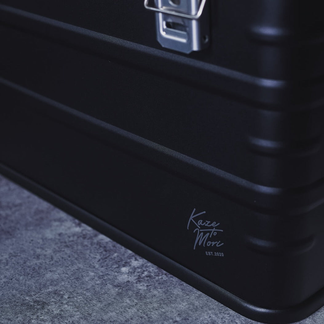 HW_DIE_CUT_STICKER_S [Dark Gray / Mat White]