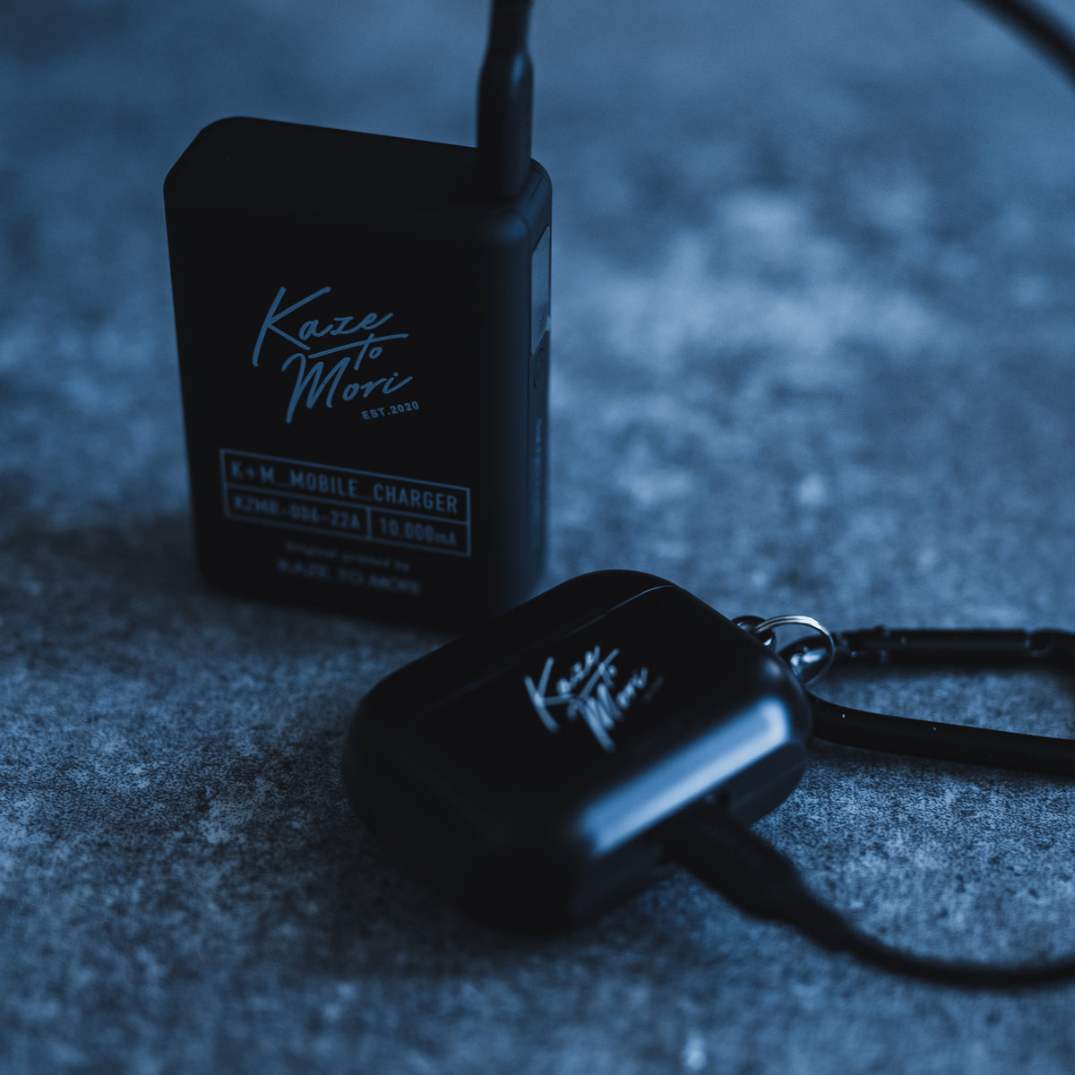 K+M_MOBILE_CHARGER